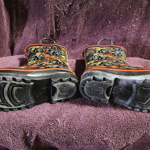 Rain boots - Picture 2 of 3